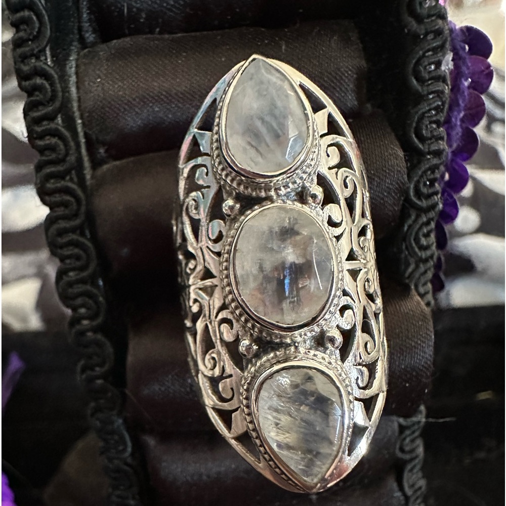 Sterling Silver Rainbow Moonstone Ring in a Filigree Setting Size 9